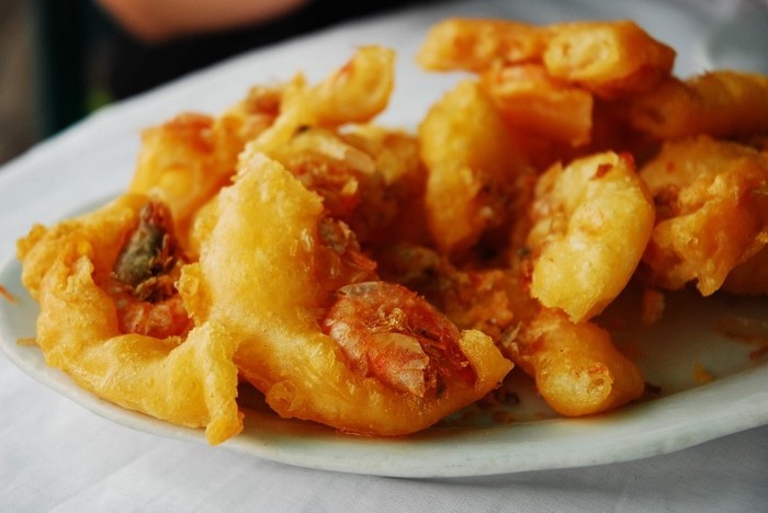 bánh tôm Hồ Tây