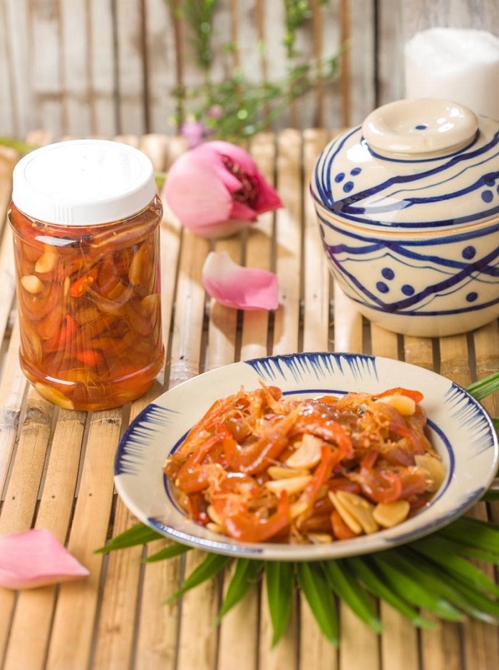 Yêu cầu món mắm tôm chua