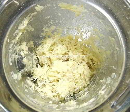 Nếu thích cay bạn có thể cho ớt vào xay cùng.