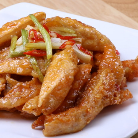 Cách làm lườn cá hồi chiên nước mắm